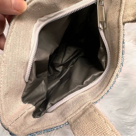 SOLD🫧 Cat Needlepoint Mini Zippered Tote Bag Purse - Picture 6 of 11